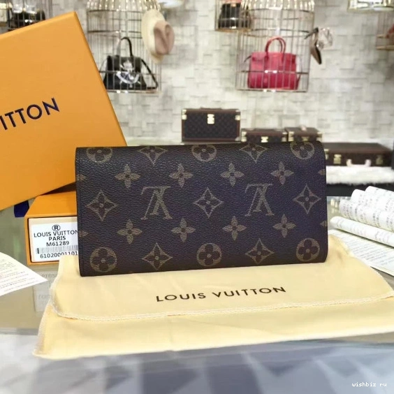 WIS EMILIE Louis Vuitton 0129